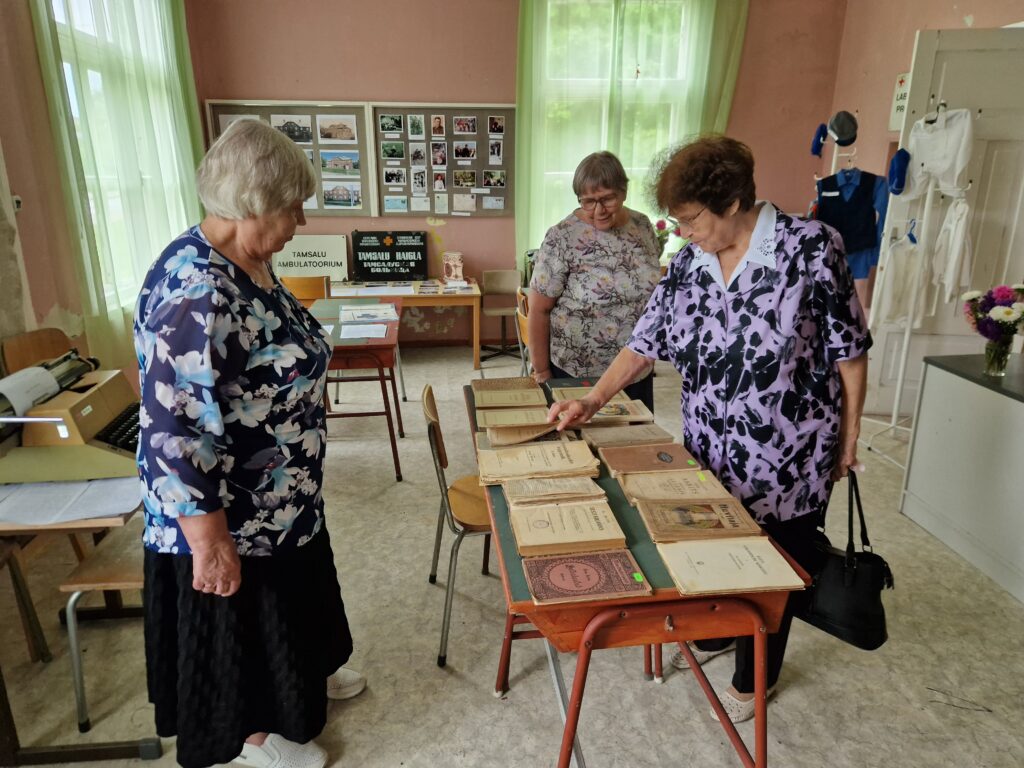 Koolitöö algust tähistav näitus Tamsalu muuseumis